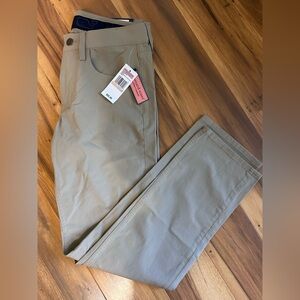 Vineyard Vines Men's Khaki Chinos
